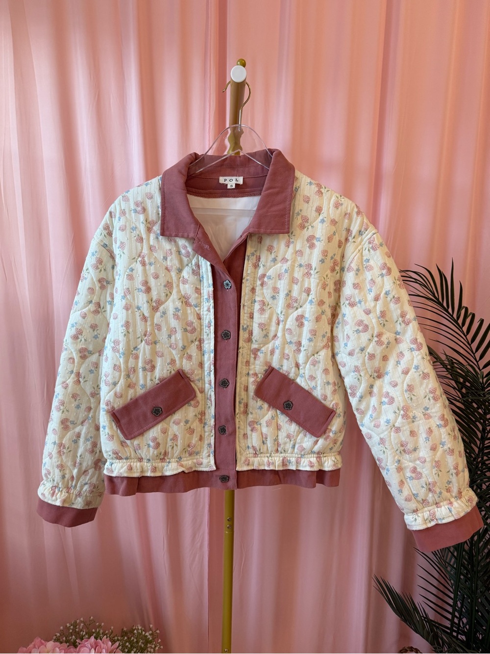 POL Strawberry 🍓 Floral Quilted Jacket Cottagecore Relaxed Size Small NWOT